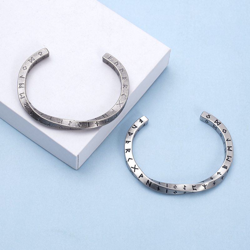 Βραχιόλι με κείμενο Viking 1