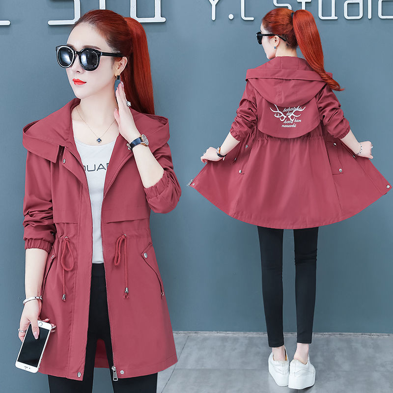 Windbreaker in Red
