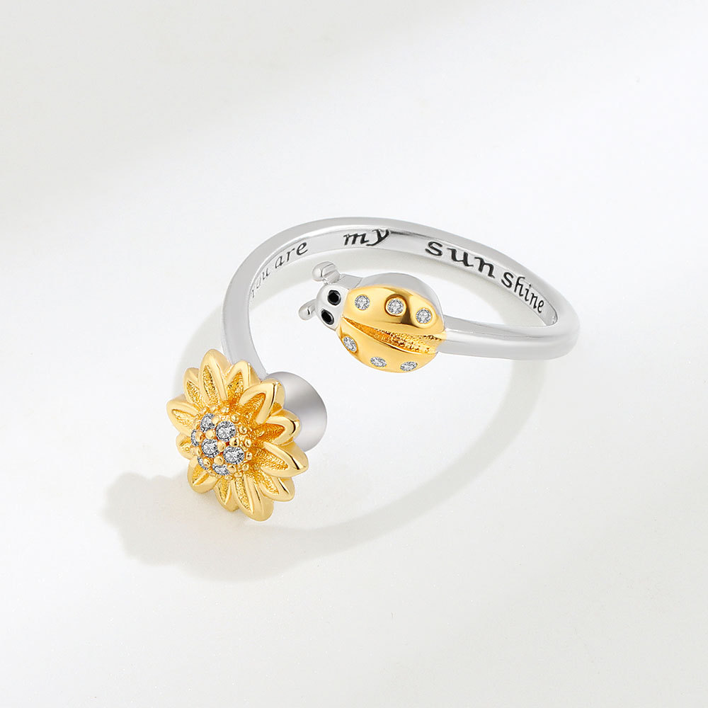 Rotating Zircon Ring Image 3