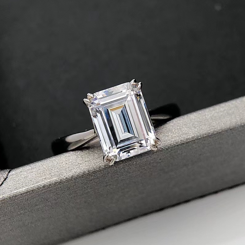 Sterling Silver Ring Light Luxury Moissanite Diamond Ring Image 1