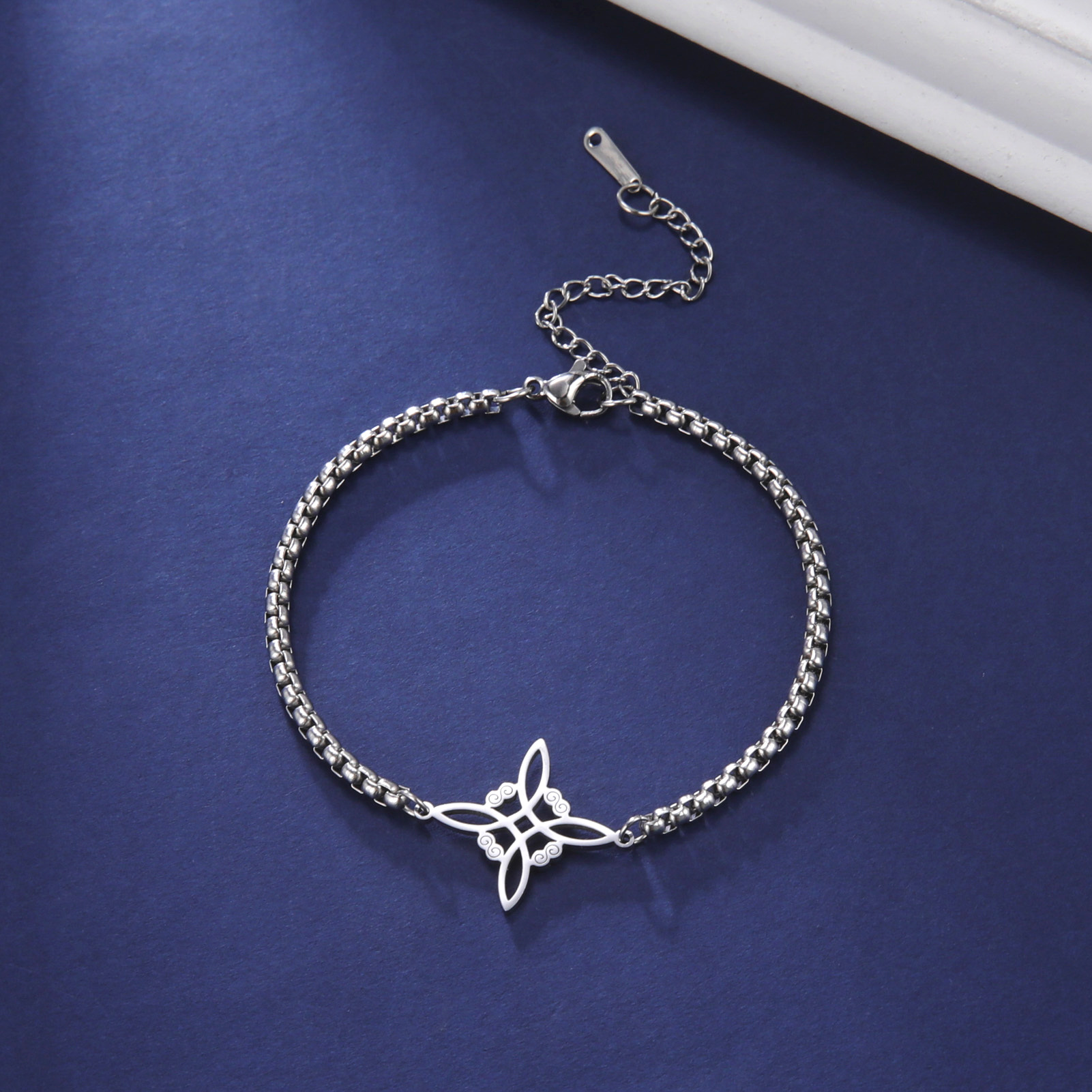 Bracelet supplier image 9