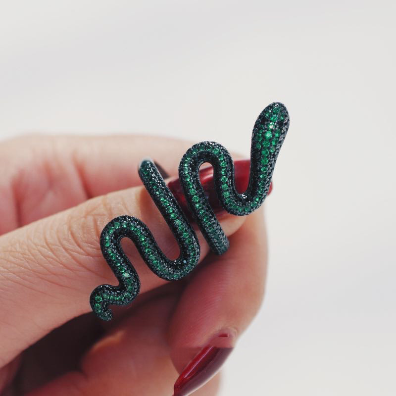 Women's Fashion Temperament Simple Snake Ring - Gold