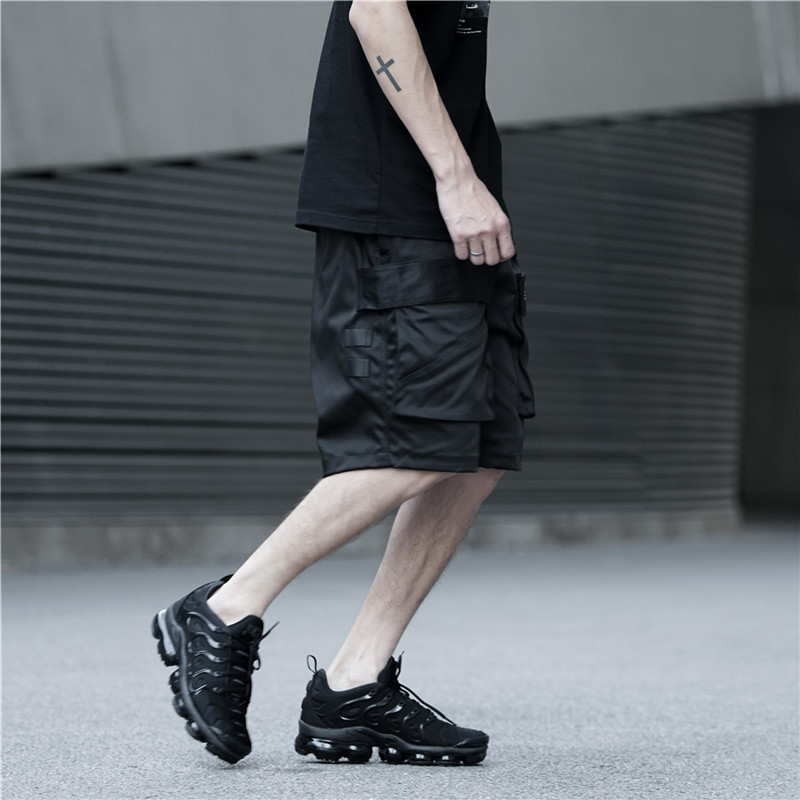 Comfortable tooling shorts