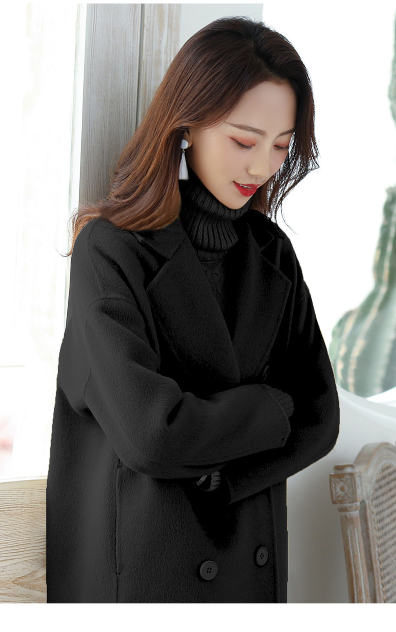 Double-breasted coat in Khaki