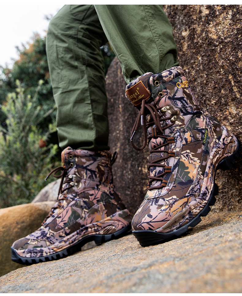 Men's Hiking Shoes - Image 2