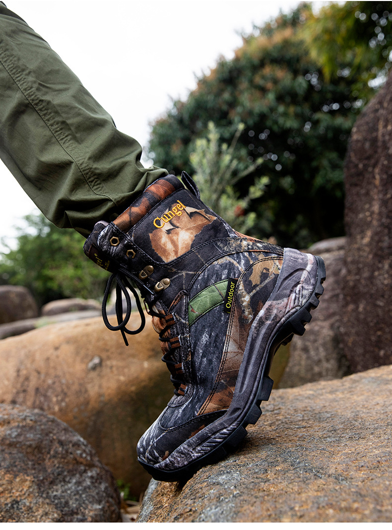 Men's Hiking Shoes - Image 8