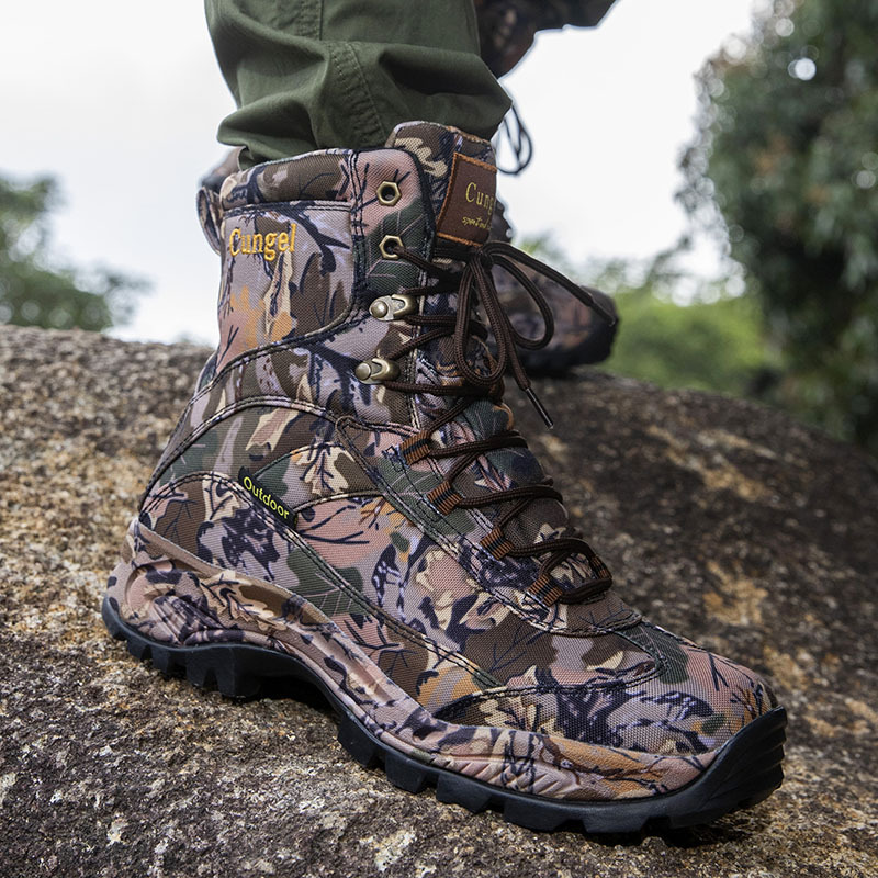 Men's Hiking Shoes - Image 14