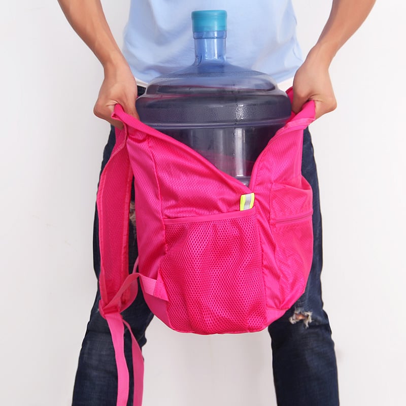 Simple Foldable Backpack Usage