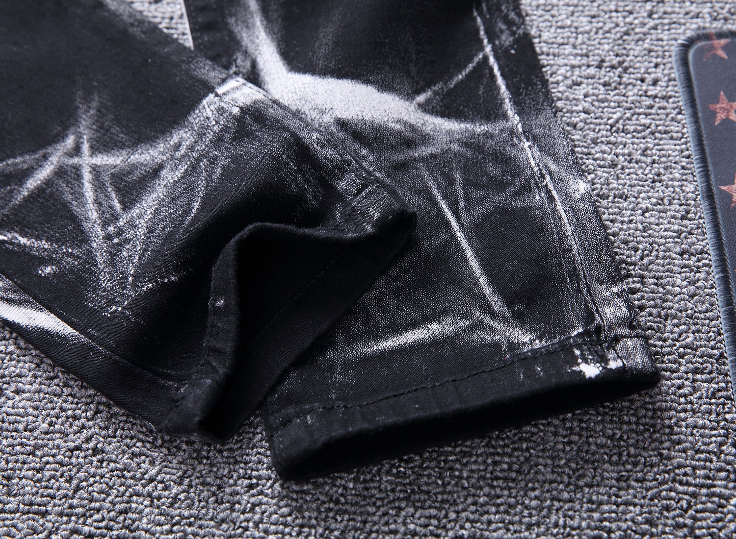 Wolf Print Jeans Image 9