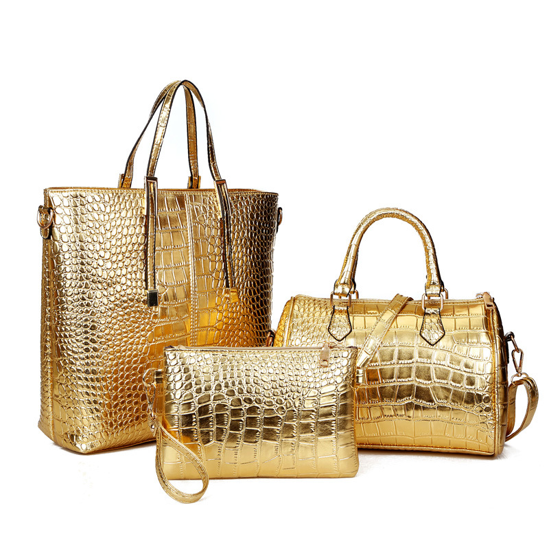 Three-piece handbag in action