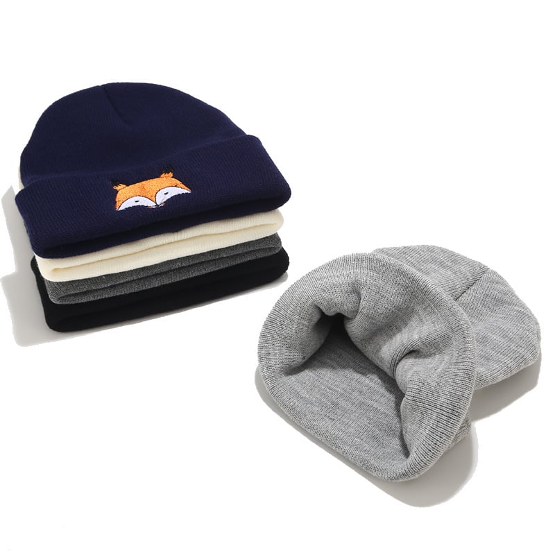 Embroidered Wool Cap in Light Grey